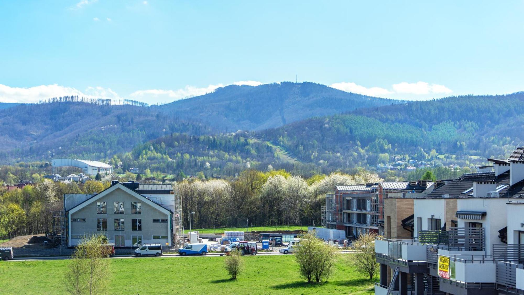 Dwupietrowy Beskid View Apartment