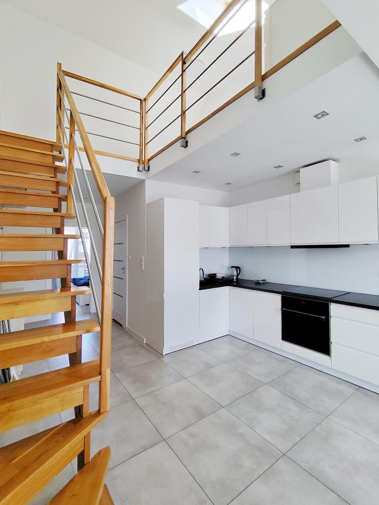Dwupietrowy Beskid View Apartamento